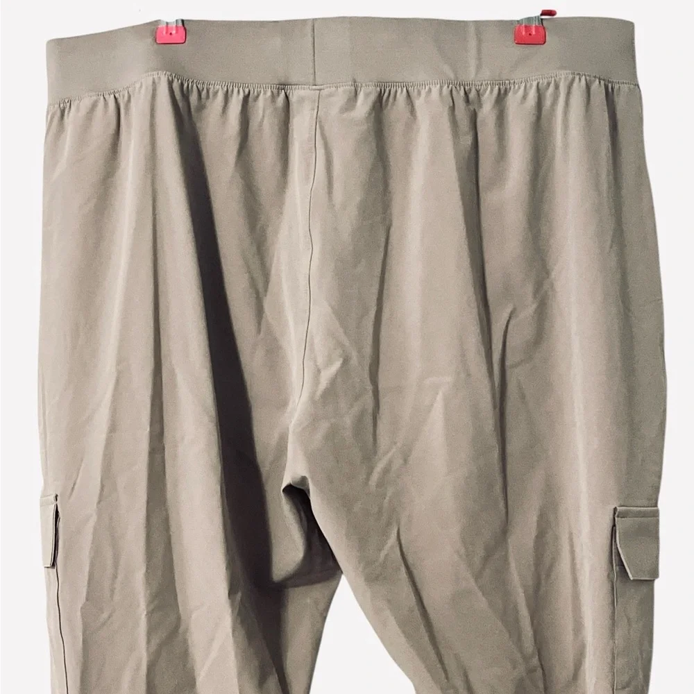 Under Armour UA Mens Stretch Woven Cargo Pants Men’s S 1380358-236 Beige Sz 2XL